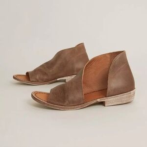 Free People Ankle Cut Out Mont blanc blaLeather shoes boots open toe sz 37/6.5-7